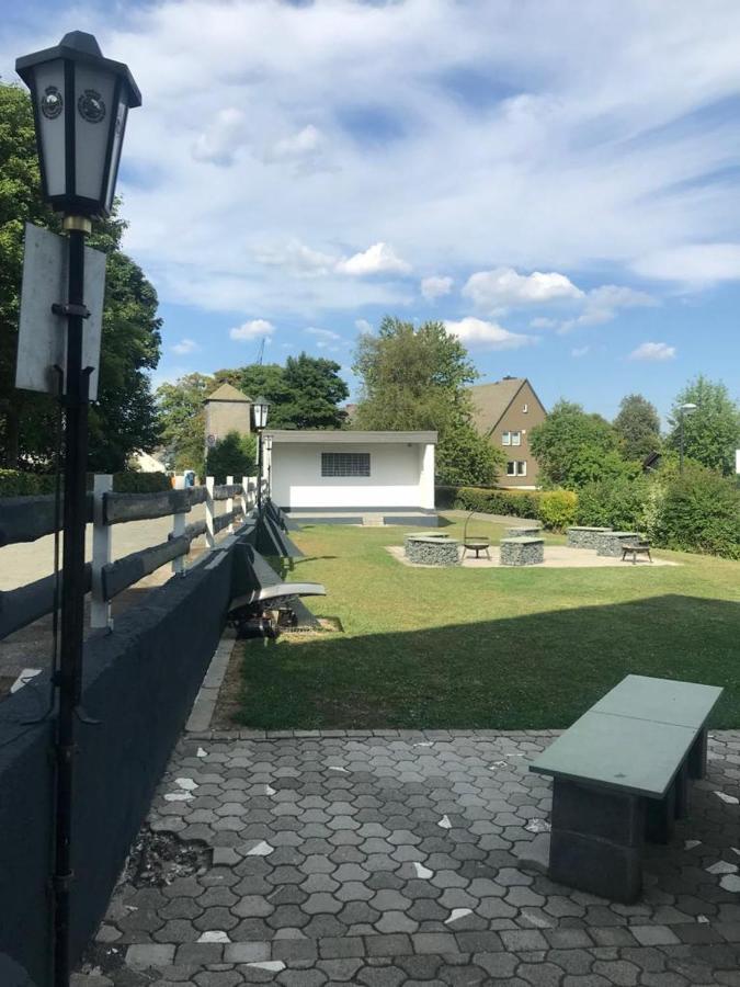 Haus Astenblick In Winterberg Fuer Bis Zu 35 Personen Fuer Wanderveranstaltungen Und Familienfeiern Exterior photo