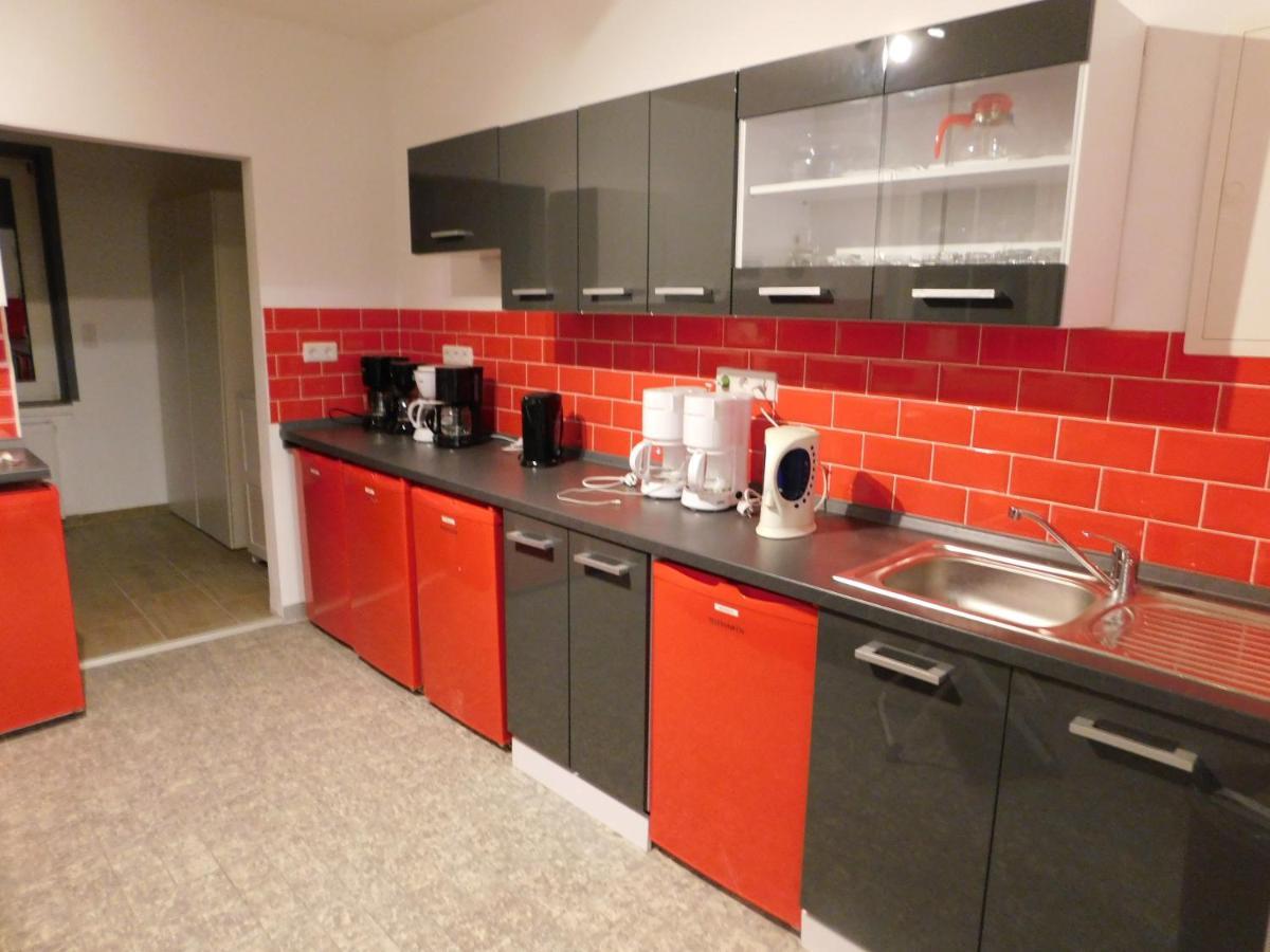 Haus Astenblick In Winterberg Fuer Bis Zu 35 Personen Fuer Wanderveranstaltungen Und Familienfeiern Exterior photo