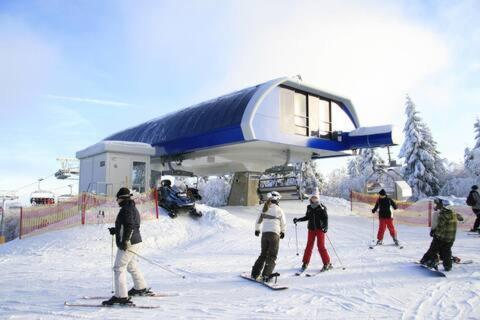 Haus Astenblick In Winterberg Fuer Bis Zu 35 Personen Fuer Wanderveranstaltungen Und Familienfeiern Exterior photo