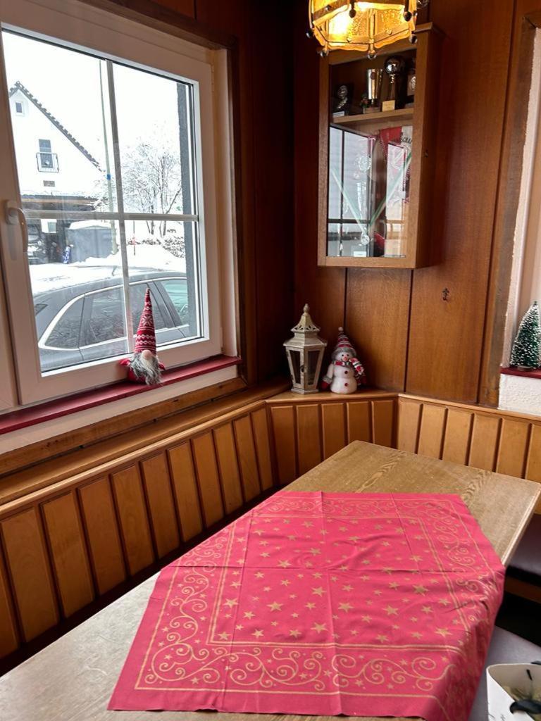 Haus Astenblick In Winterberg Fuer Bis Zu 35 Personen Fuer Wanderveranstaltungen Und Familienfeiern Exterior photo