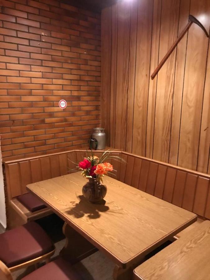 Haus Astenblick In Winterberg Fuer Bis Zu 35 Personen Fuer Wanderveranstaltungen Und Familienfeiern Exterior photo