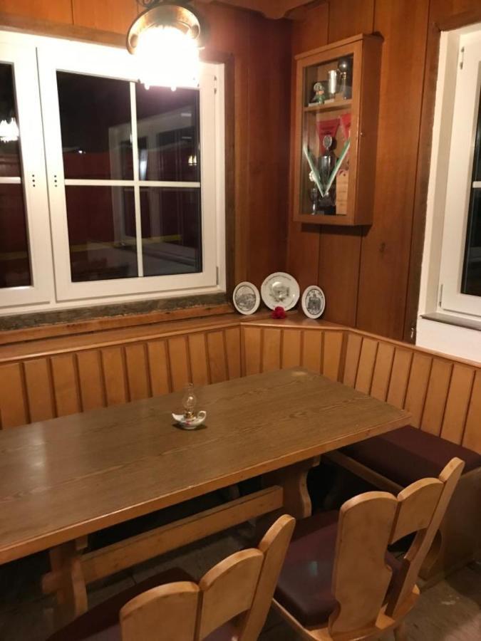 Haus Astenblick In Winterberg Fuer Bis Zu 35 Personen Fuer Wanderveranstaltungen Und Familienfeiern Exterior photo